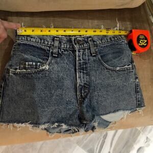 Levi’s cut off jean short shorts 30” waist